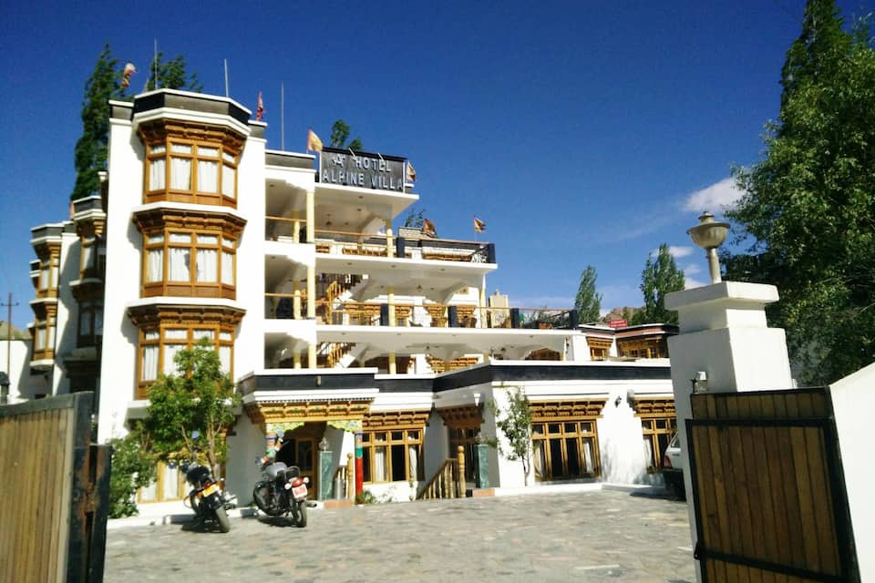 Hotel Alpine Villa, Leh